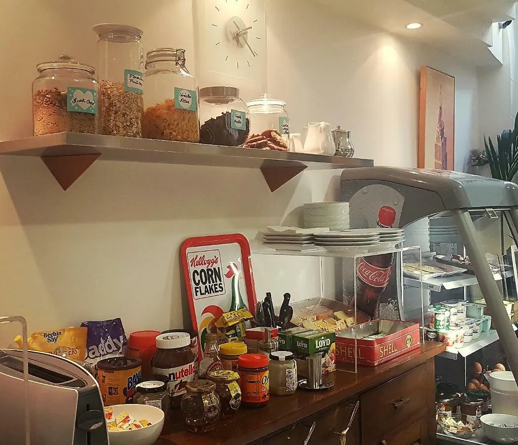 Hotel Le Saint-Hubert - Gare De Lyon Bastille 3*